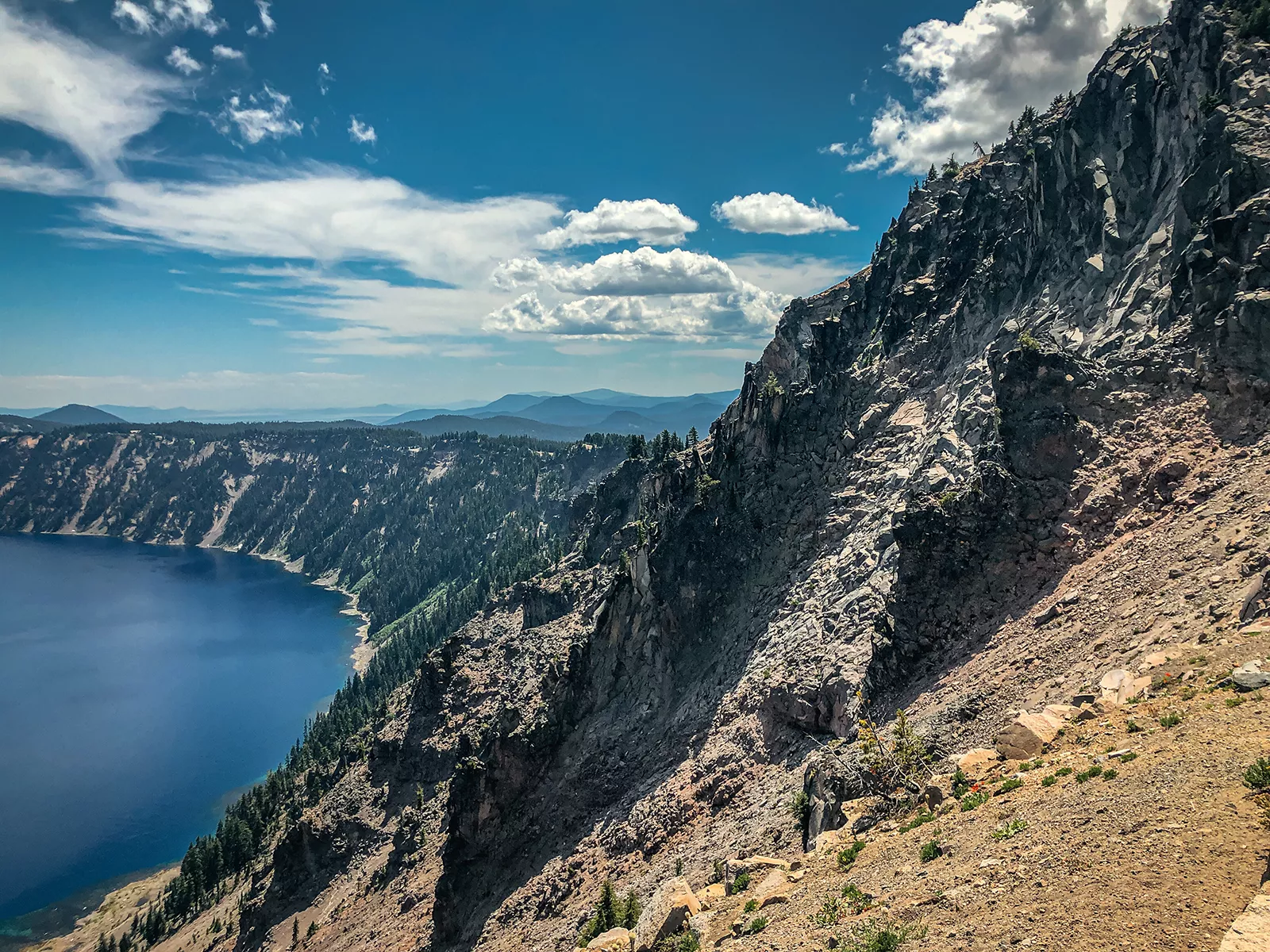 Crater Lake National Park The Side Of A Mountain 1600