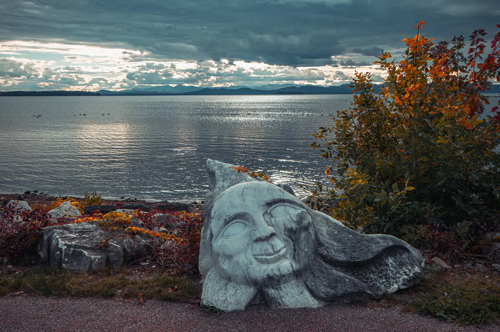 Lake Champlain With Statue 1600