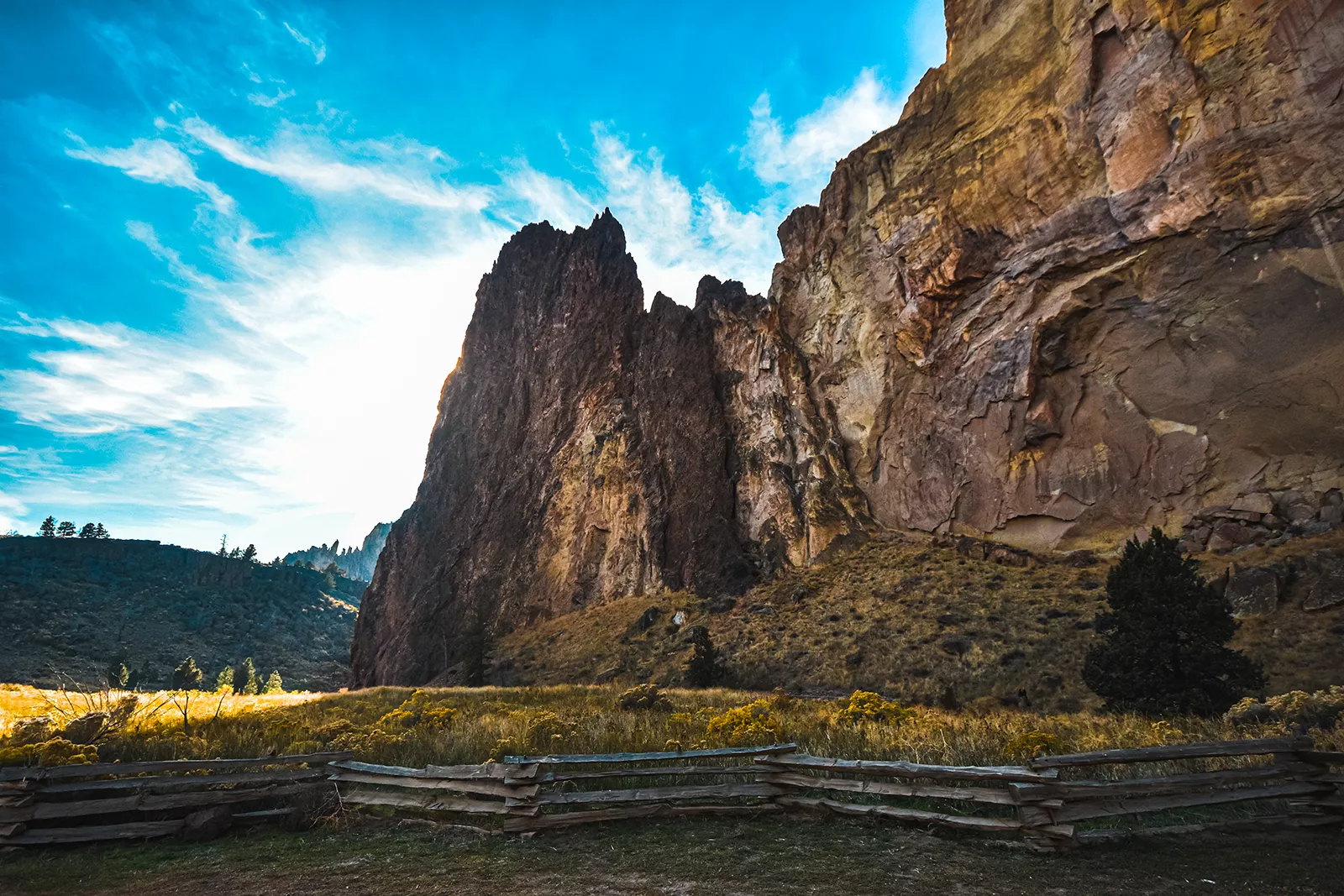 Smith Rock State Park Cliff 1600