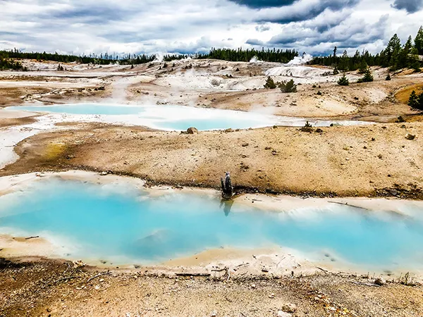 Yellowstone National Park Blue Water 600