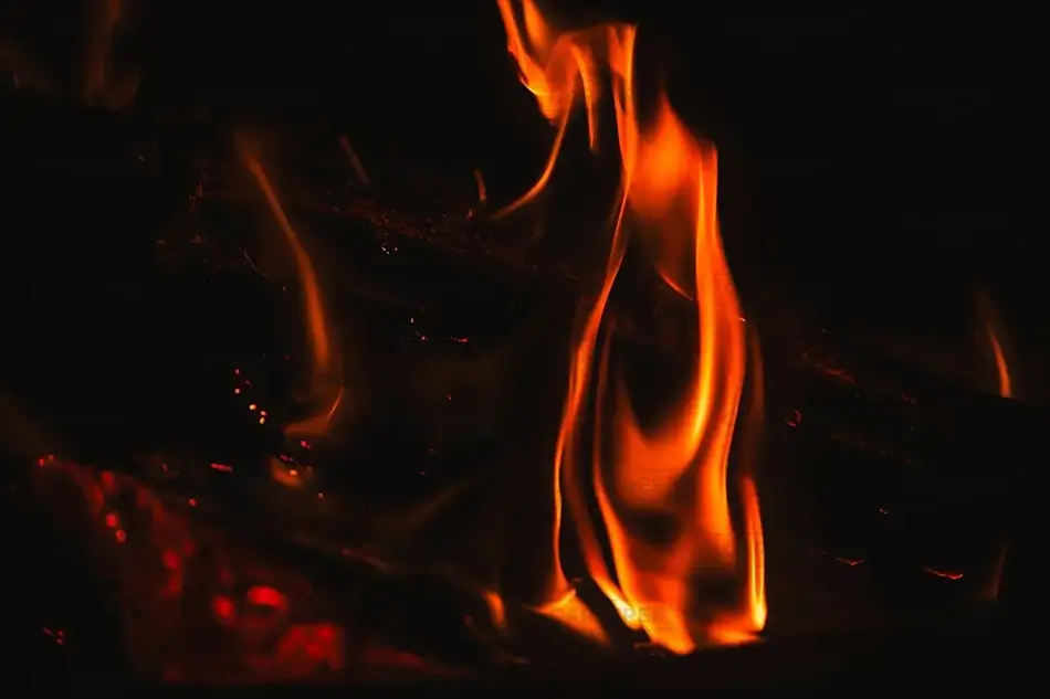Warm Campfire, Maine · United States