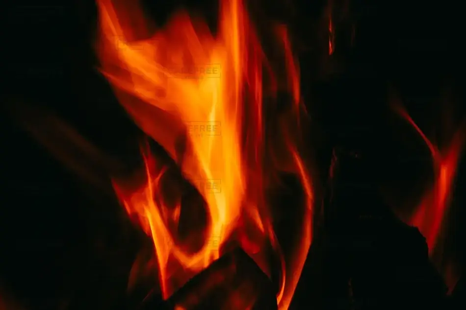 Fire Arc Sculpted Warmth, Maine · United States