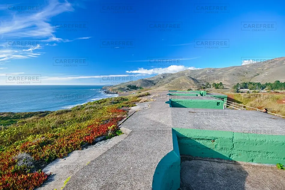 Battery Alexander Knoll Cliffside Coastal Bunker, Sausalito, California · United States
