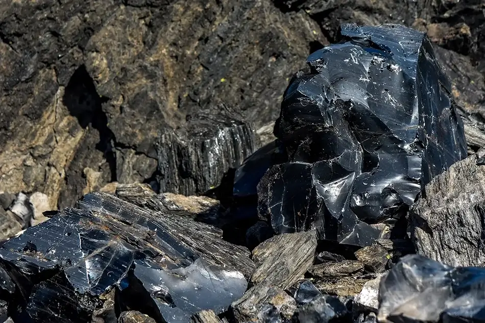 Big Obsidian Flow Glistening Contrast