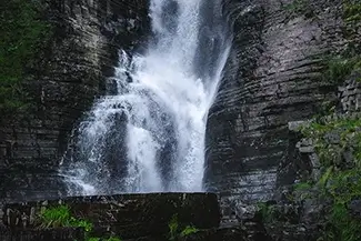 Chutes Jean-Larose Misty Falls, Beaupré, Quebec