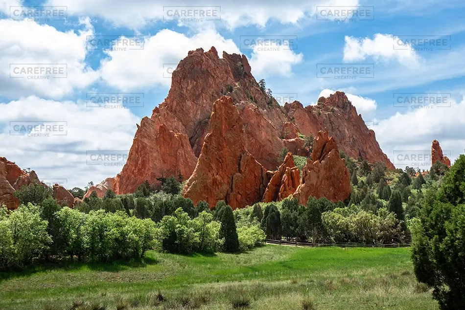 Garden of the Gods Towering Red Rock Formations, Colorado Springs, Colorado · United States