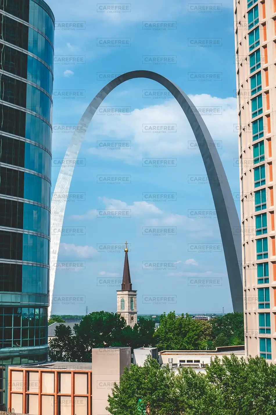 Gateway Arch National Park Arch Frame Cityscape, St. Louis, Missouri · United States