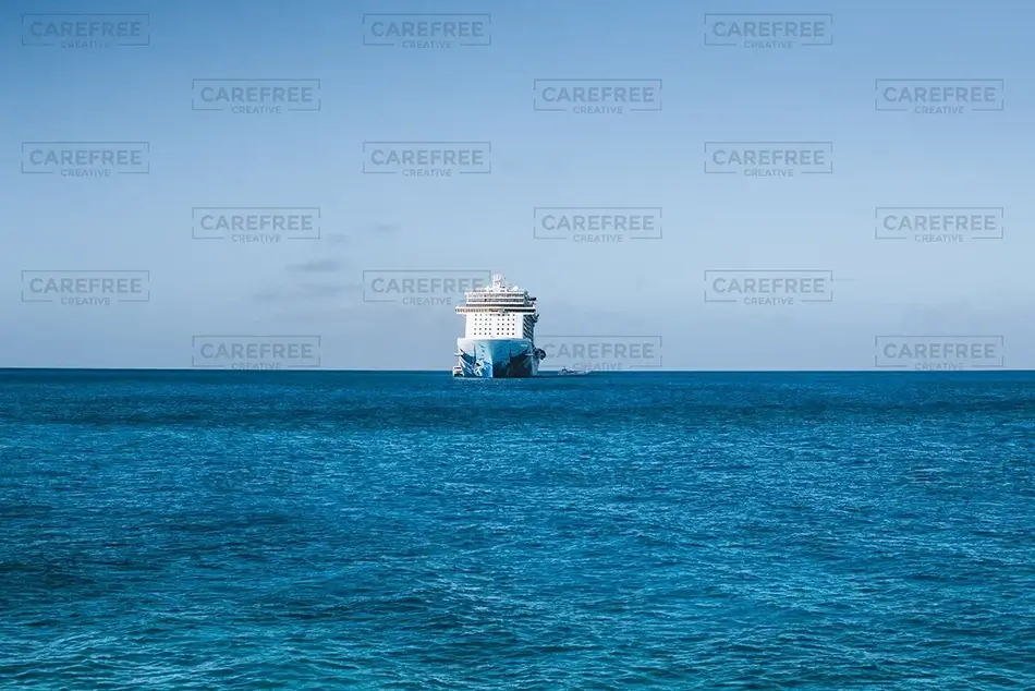 Great Stirrup Cay Approach on Azure Waters, Berry Islands, The Bahamas · Caribbean