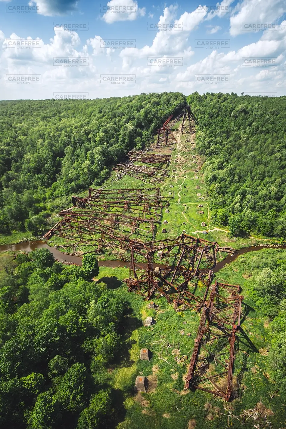 Kinzua Bridge State Park Fallen Trestle Through the Valley, Mt Jewett, Pennsylvania · United States
