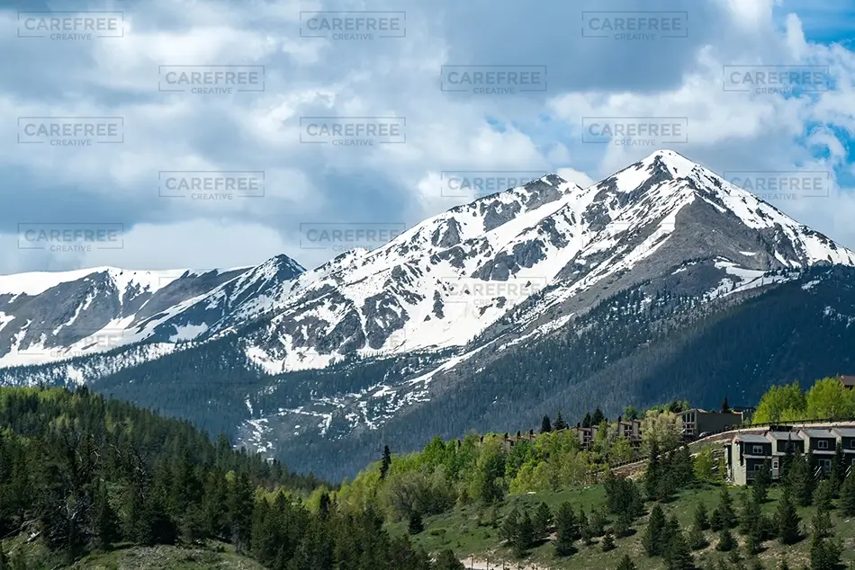Maroon Bells Snowcapped Mountains and Green Forest, Aspen, Colorado · United States
