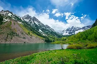 Maroon Bells Scenic Mountain Lake Landscape, Aspen, Colorado