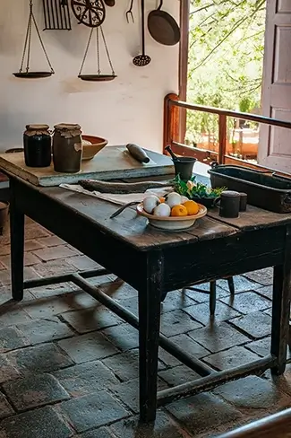 Mount Vernon Rustic Kitchen Table, Mt Vernon, Virginia