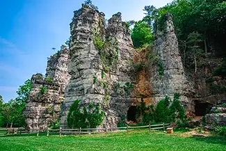 Natural Chimneys Green Cliffs, Mt Solon, Virginia
