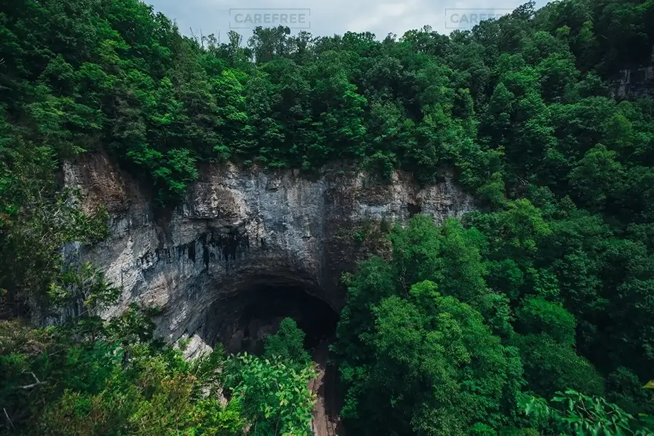 Natural Bridge State Park Aerial View of Cave Entrance, Duffield, Virginia · United States