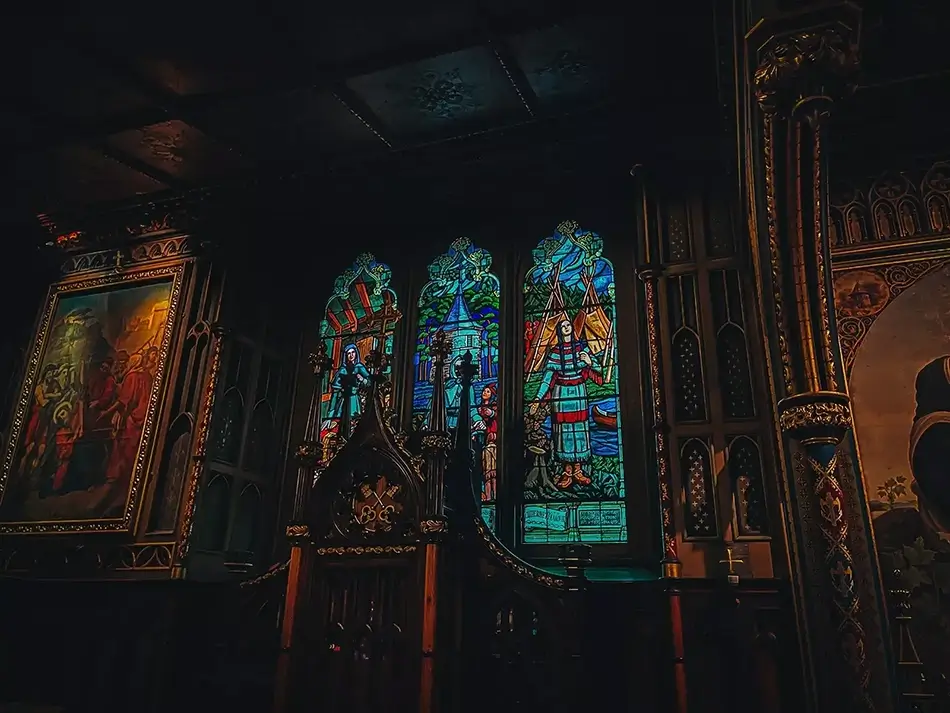 Notre-Dame Basilica of Montreal Stained Glass Illumination