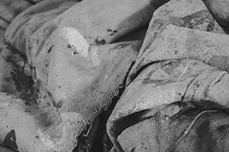 Painting Weathered Textured Fabric Folds